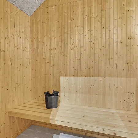 59 With Hot Tub Vakantiehuis Tranekær