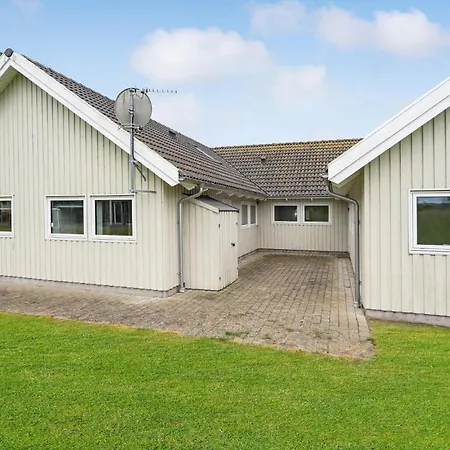 Feriehus Gorgeous In Tranekaer With Sauna Hou (Syddanmark)